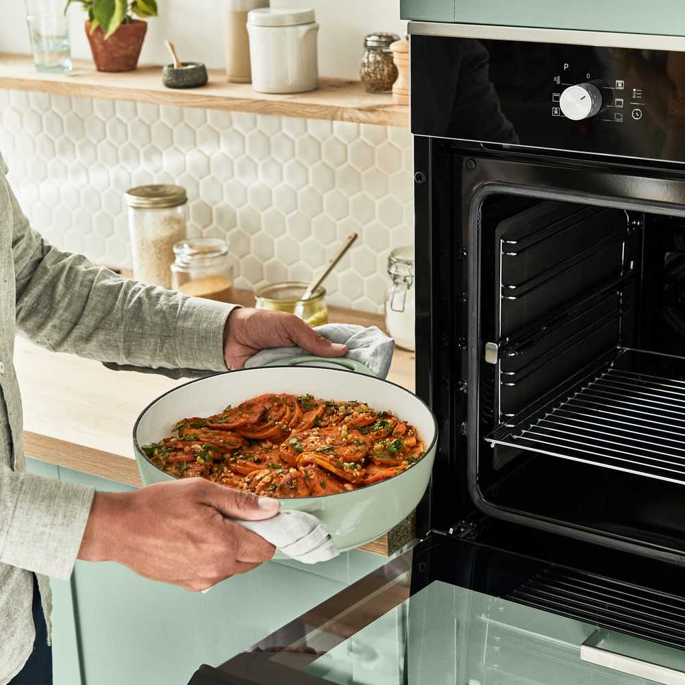 Сотейник с крышкой Tefal LOV 28 см E2587204