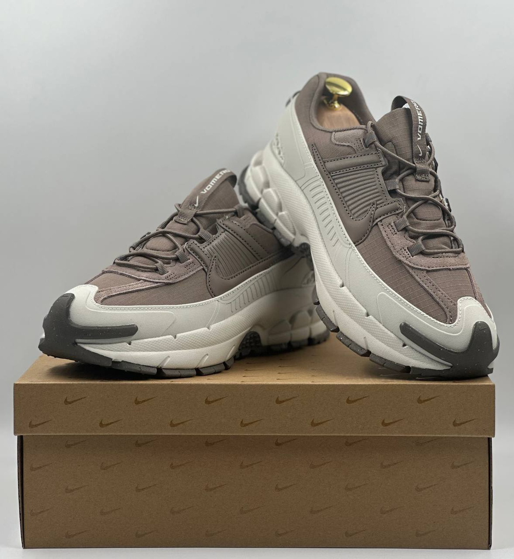 Nike Vomero 5 Roam