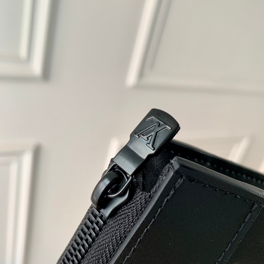Louis Vuitton Pochette Jour