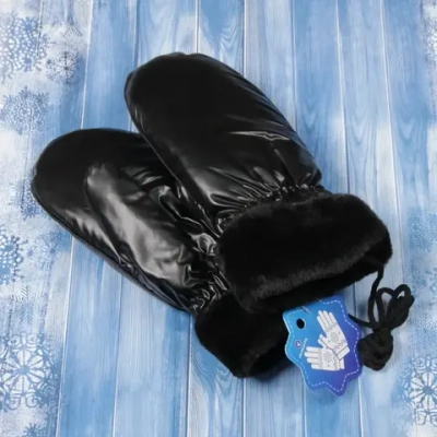 Варежки женские болоневые с утеплителем иск. мех «ZIMA», цвет черный (однотонные / без рисунка, пакет с подвесом)