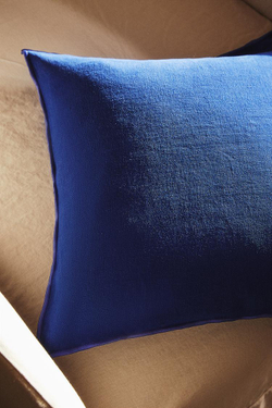 ZARA HOME ЧЕХОЛ НА ПОДУШКУ С ОВЕРЛОКОМ, СИНИЙ