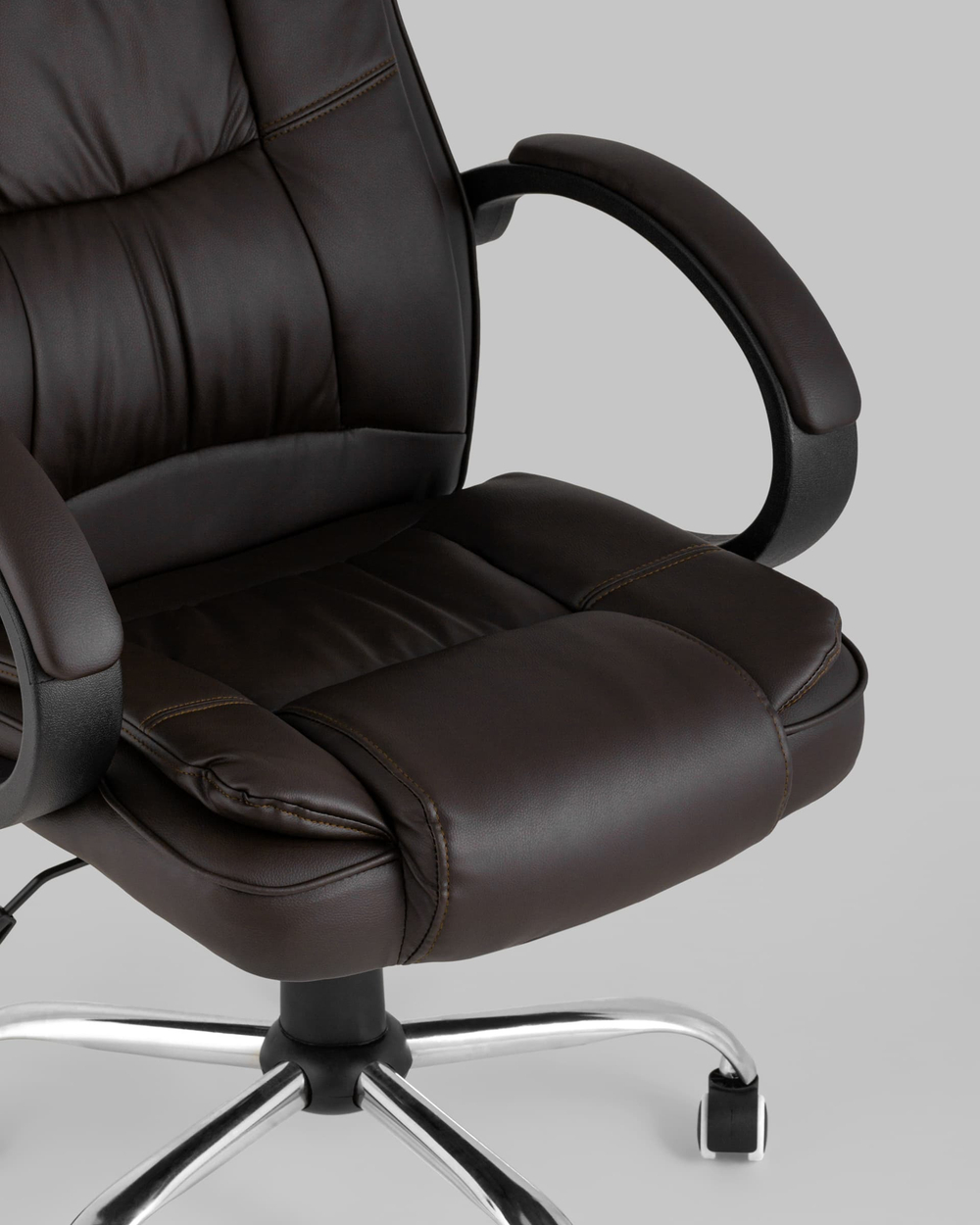 Кресло руководителя TopChairs Atlant коричневое