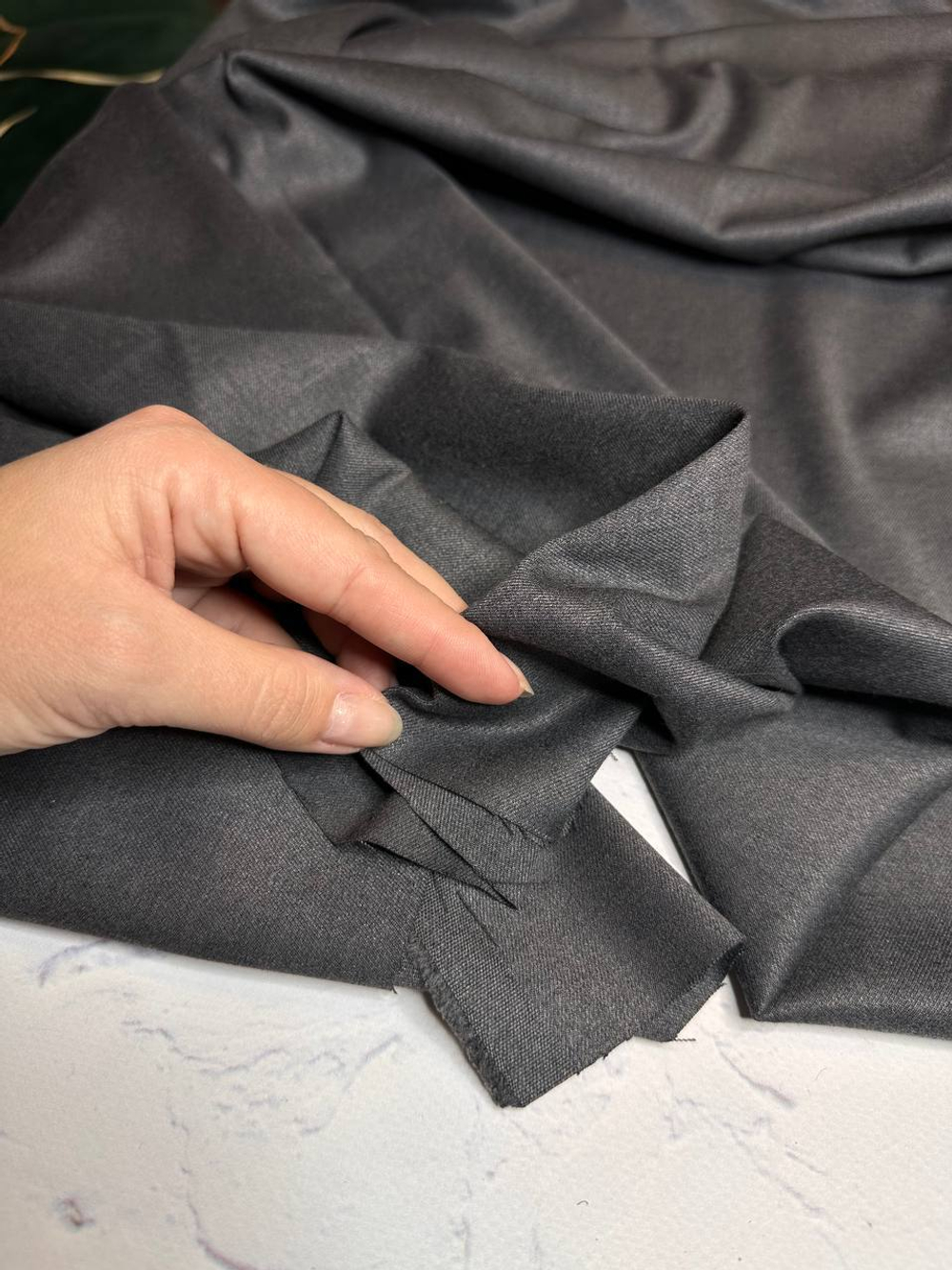 Костюмно-плательная смесовая однотонная поливискоза (64%полиэстер/33%вискоза/3%эластан, Светлый серый, 147, 285 гр/м2)