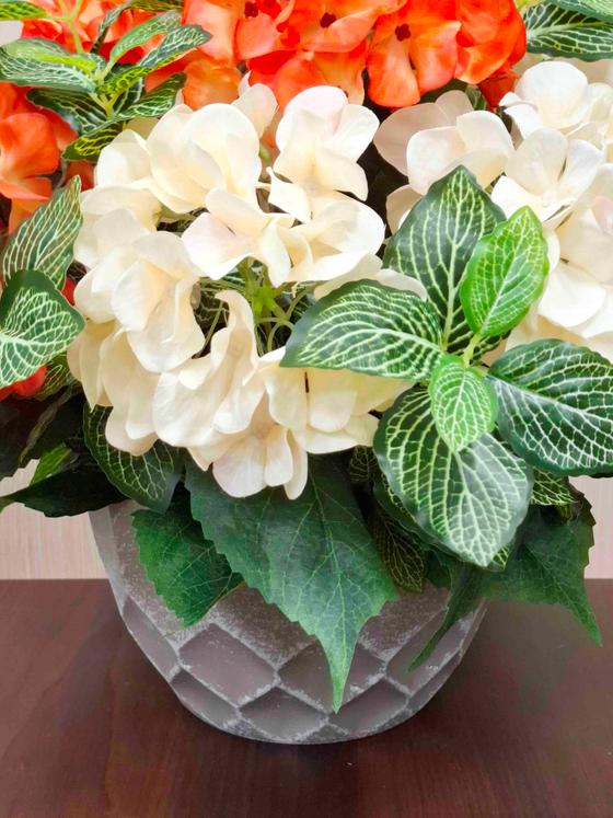 Гортензия кремово-оранжевая в горшке искусственная