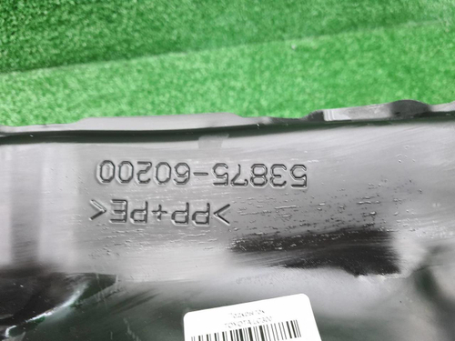 Подкрылок передний правый Land Cruiser 300 (21-нв)