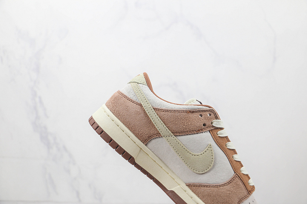 Nike Dunk Low Medium Curry