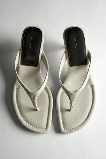 Massimo Dutti Кожаные сандалии на каблуке, белый