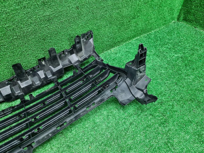 Решетка переднего бампера Porsche Cayenne 3 17-23