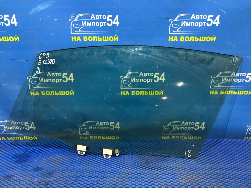 Стекло двери передней левой Honda FIT 2013-2020