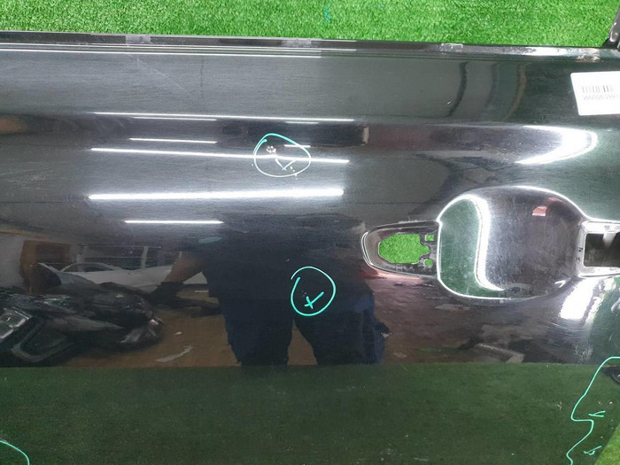 Дверь передняя левая Genesis G90 (2016-2022)