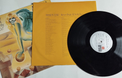 Винтажная виниловая пластинка LP Amanda Lear Never Trust A Pretty Face (Germany 1979)