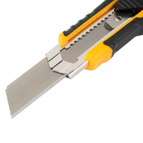 Нож монтажный 18 мм плоский стопор, в комплекте 3 лезвия INGCO