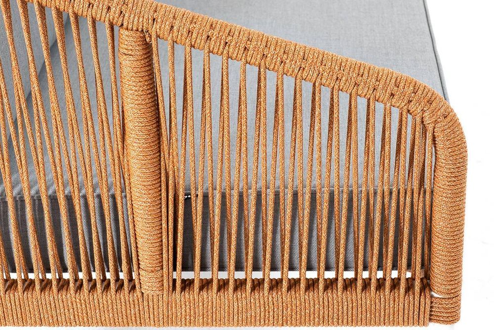 "Канны" диван 2-местный плетеный из роупа, каркас алюминий светло-серый (RAL7035) муар, роуп оранжевый меланж круглый, ткань светло-серая