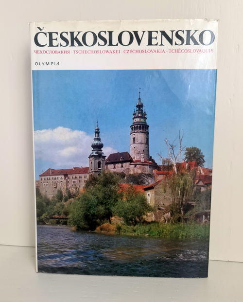 "Ceskoslovensko". На чешском языке.
