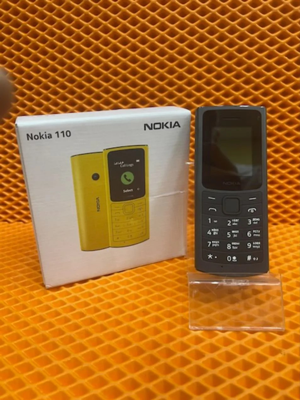 Мобильный телефон Nokia 110
