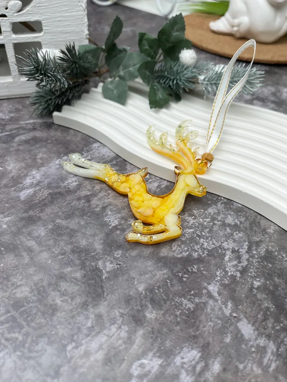 Новогодняя елочная игрушка Олень