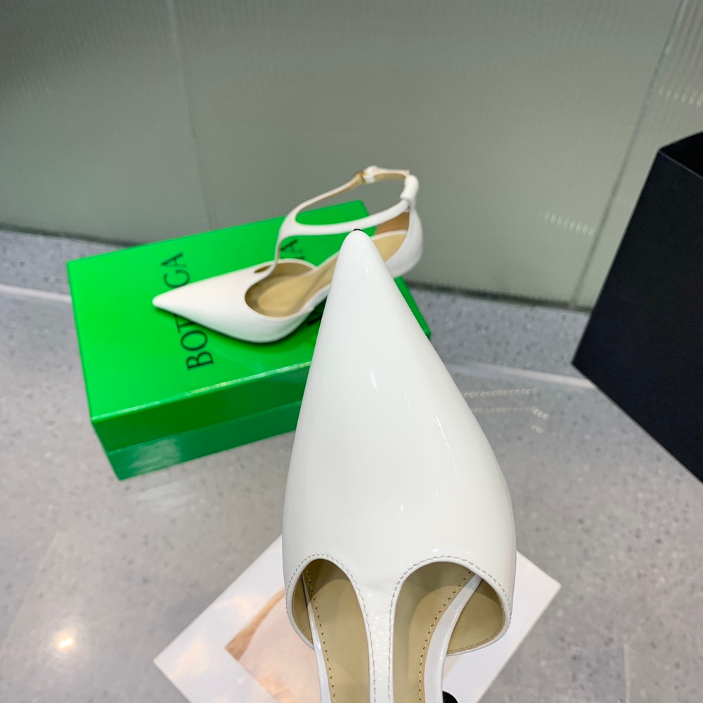 Bottega Veneta Rocket T-Bar Pump 9 cm