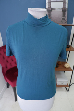 Футболка Zarina трикотажная 48 размер