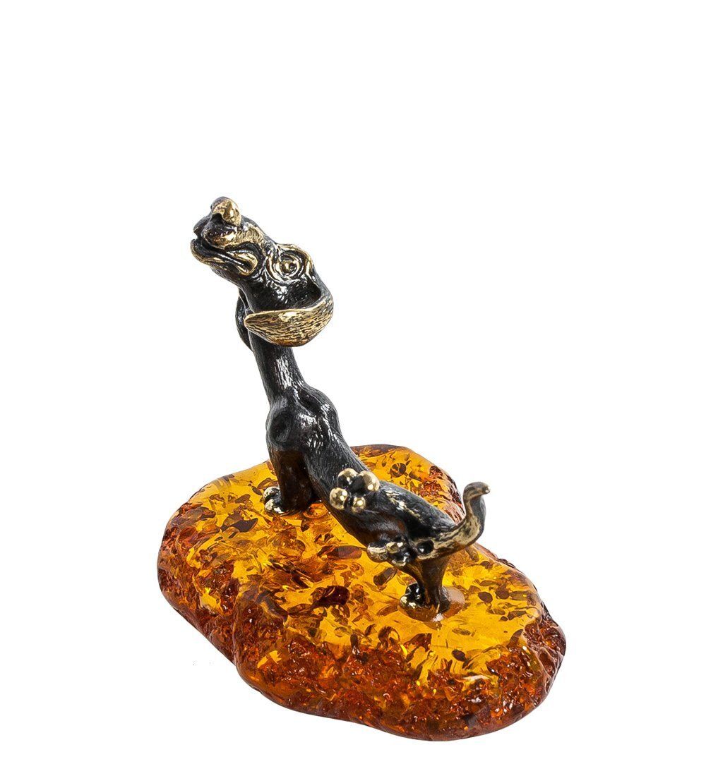 Народные промыслы AM- 699 Фигурка «Такса на прогулке» (латунь, янтарь)