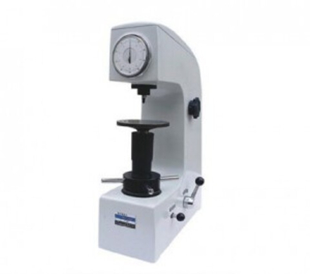 Manual Rockwell hardness tester