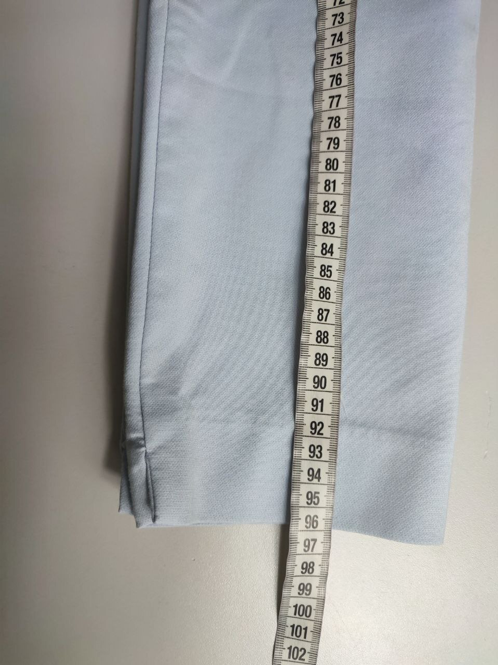 Брюки ZARA небесного оттенка 42 размер