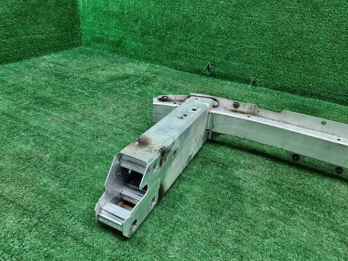 Усилитель передний BMW X4 G02 (2018-н.в.)