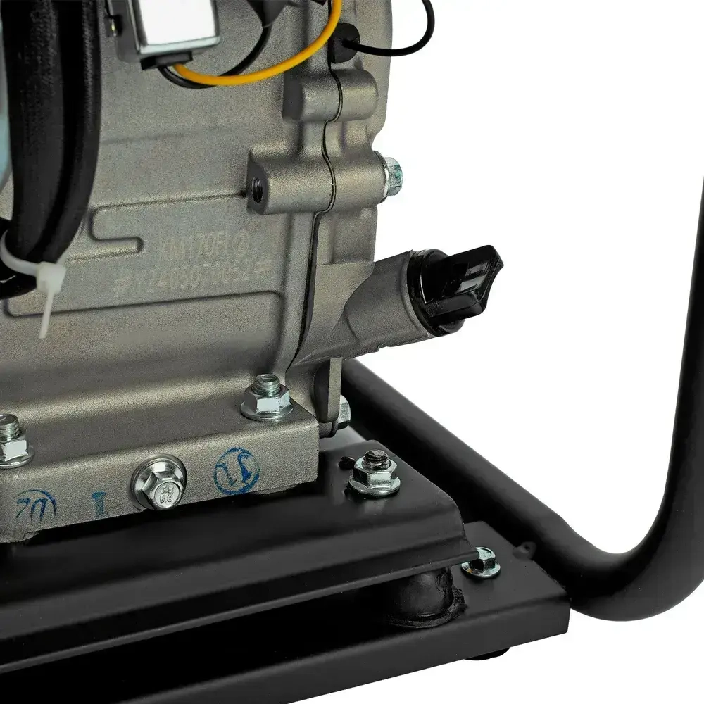 Генератор инверторный DENZEL GK-2200iF, 2.2 кВт и 212 см3 объем двигателя, 7 л объем топливного бака, ручной старт и 2 розетки, выход USB 5В и клеммы постоянного тока 12В 94707