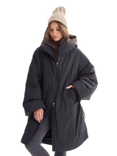 Черно-шоколадный длинный пуховик с капюшоном