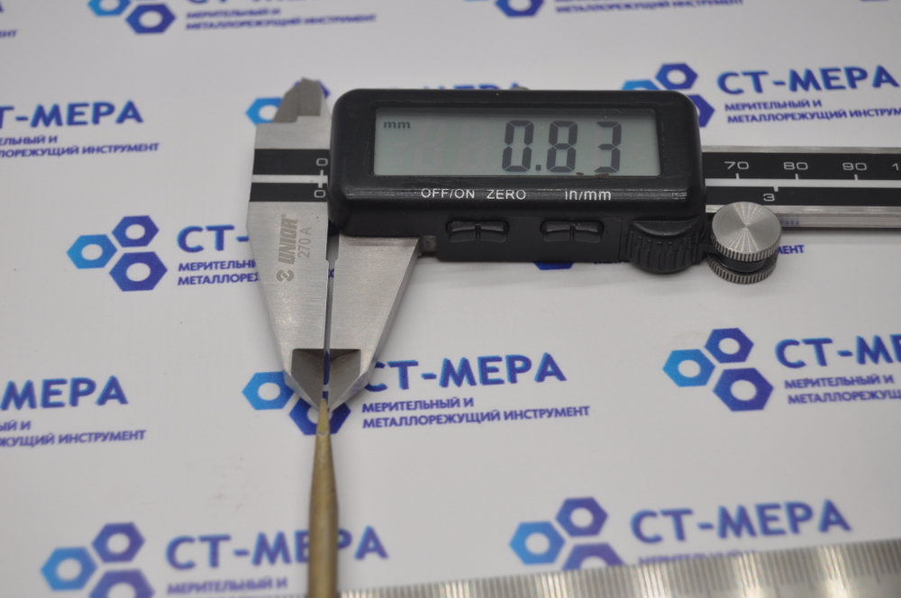 Отвертка шлицевая плоская (минусовая) 200х5.4х0.8мм (Карболитовая ручка) СССР