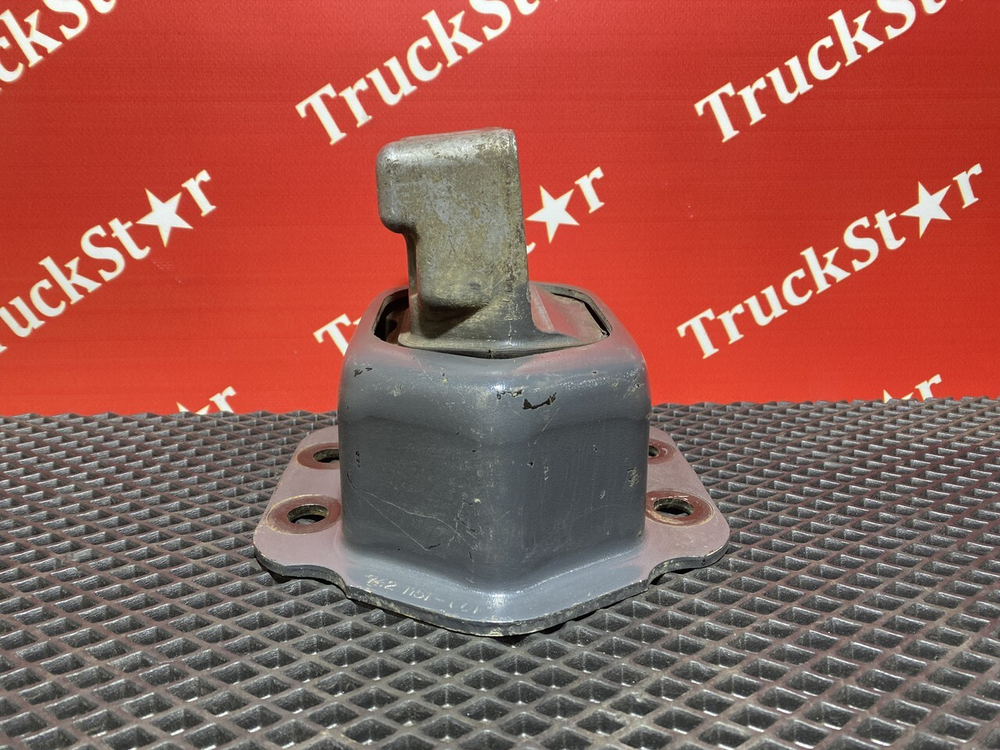 Подушка двигателя задняя 2019г.