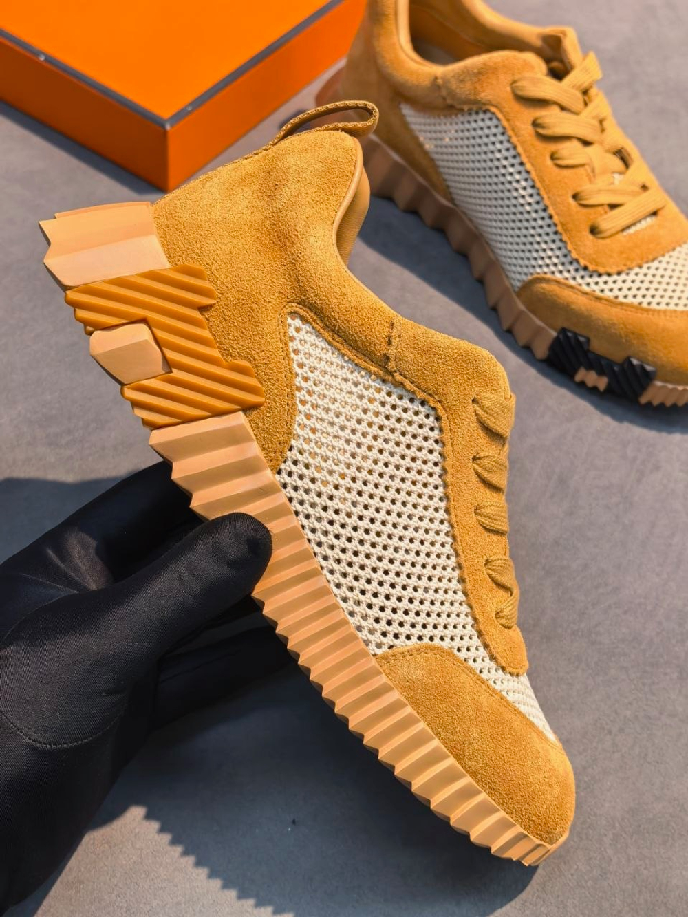 Кроссовки Hermes