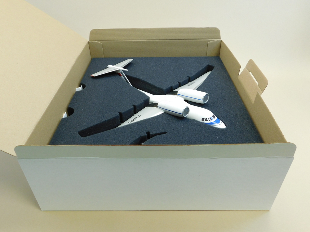 Модель самолета Ан-72 (М1:72, Аэрофлот СССР-72000)