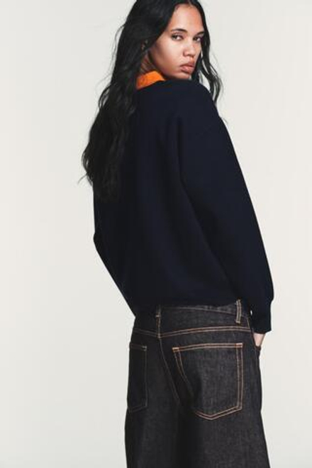 ZARA ВЯЗАНЫЙ ДЖЕМПЕР ПОЛО С КОНТРАСТНЫМ ВОРОТНИКОМ, СИНИЙ