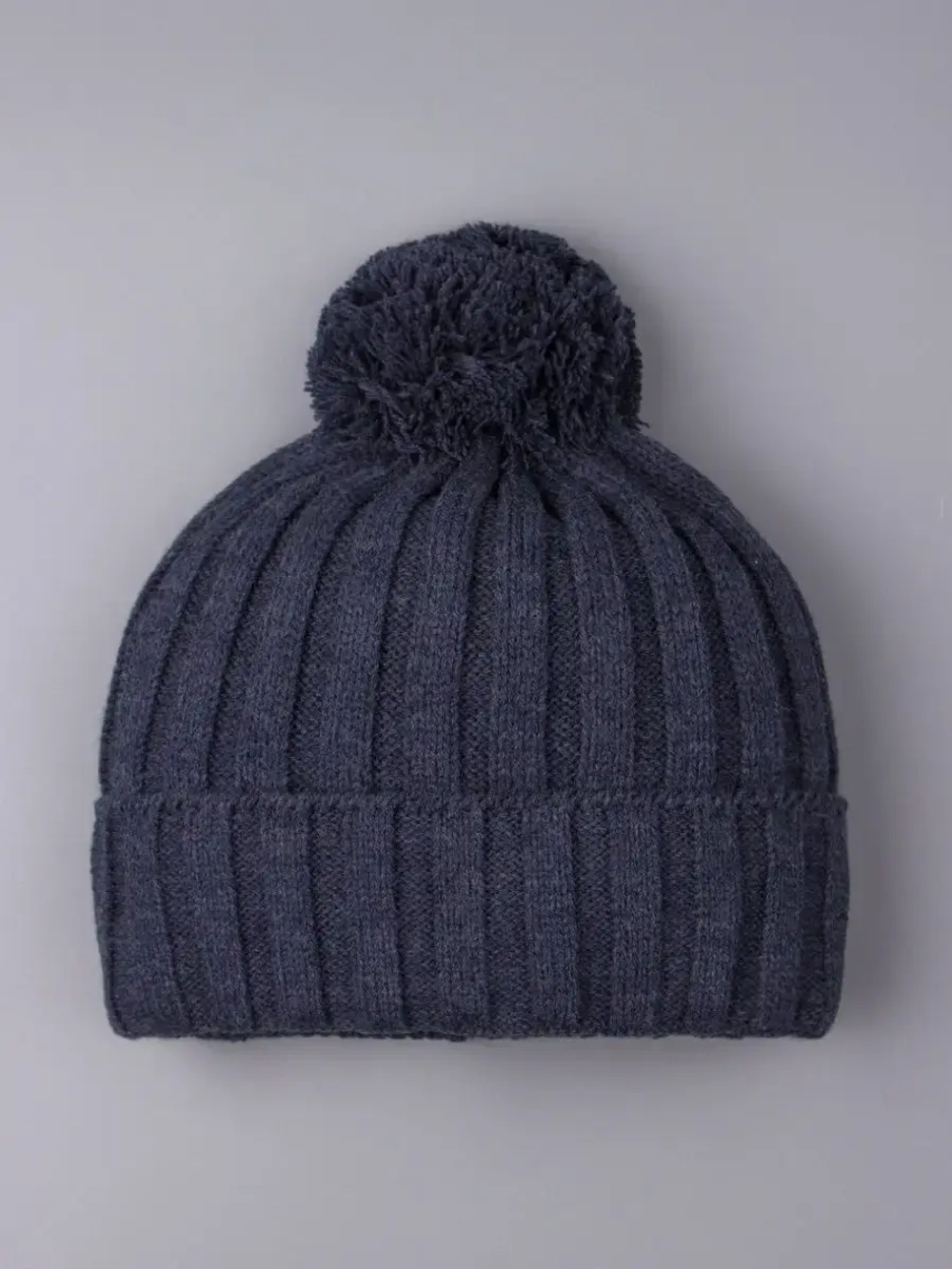 Шапка детская осенняя вязаная с помпоном