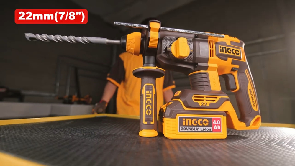 Аккумуляторный бесщеточный перфоратор SDS-Plus INGCO CRHLI212282 INDUSTRIAL 20 В 2 Дж 2x4 Ач