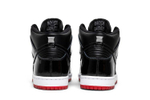 Кроссовки Nike Dunk Sb Bred
