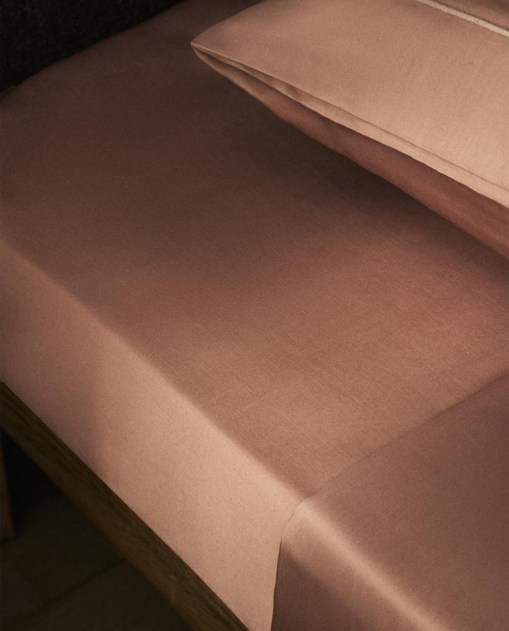 ZARA HOME (300 НИТЕЙ) НАТЯЖНАЯ ПРОСТЫНЯ ИЗ ХЛОПКА, РОЗОВЫЙ