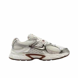 Nike V5 RNR "Sail Fauna Brown"