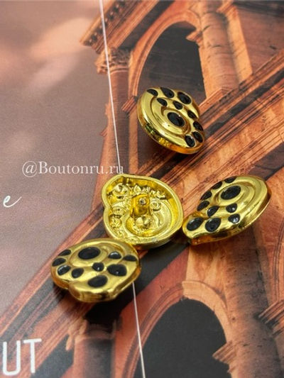 Пуговицы Скиапар. лимонные с черной эмалью в форме ракушки гладкие