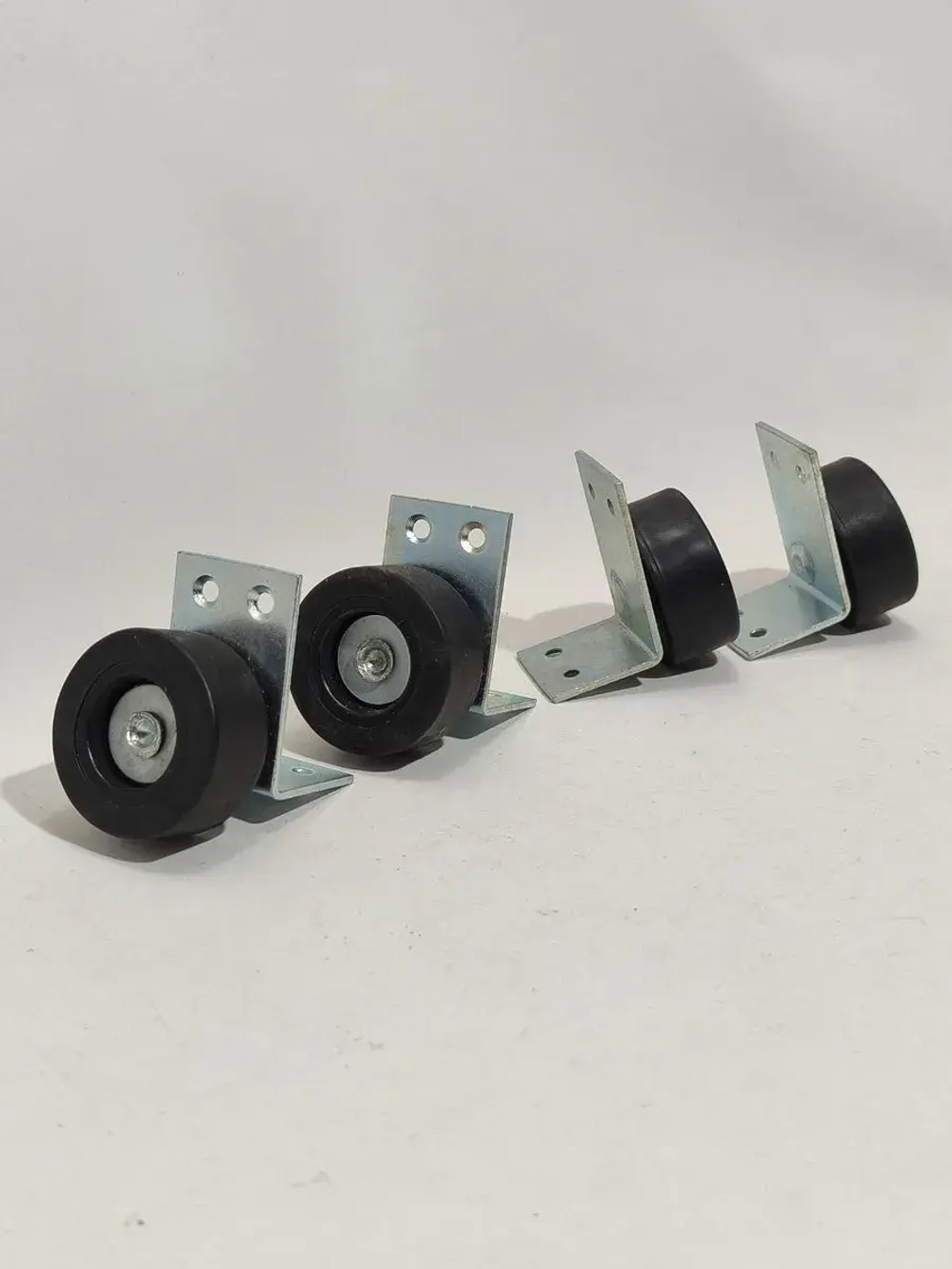 Мебельные колеса, выдвижные ролики диванов, шкафов, кроватей