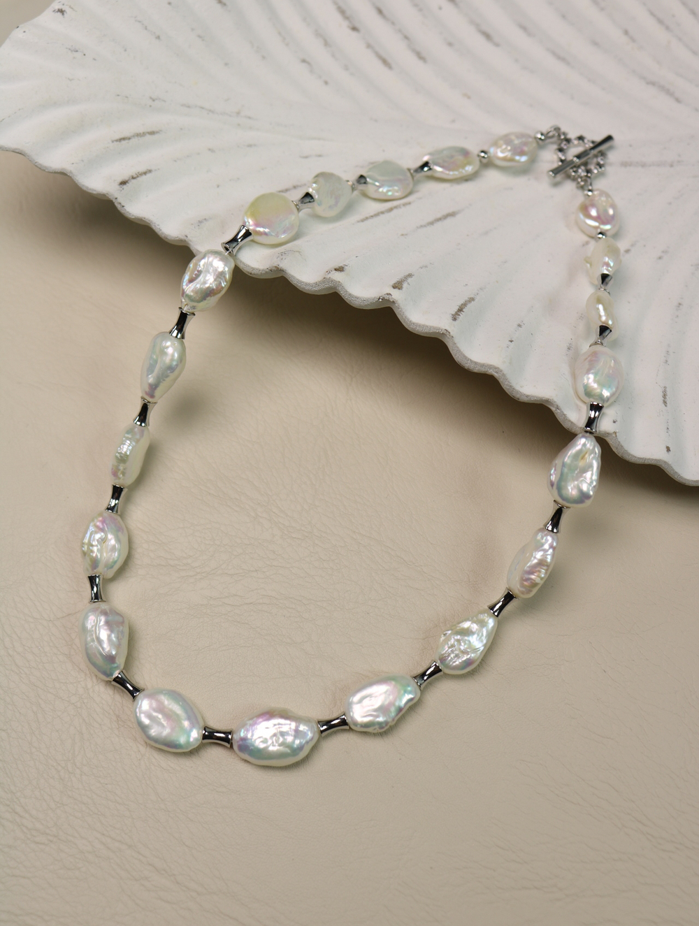 Чокер из барочного жемчуга "Перламутровая орбита"