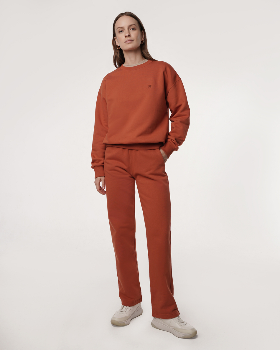 Объемный классический свитшот