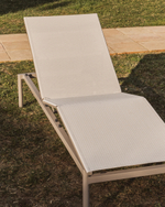 Шезлонг Lesina из алюминия и ткани цвета экрю