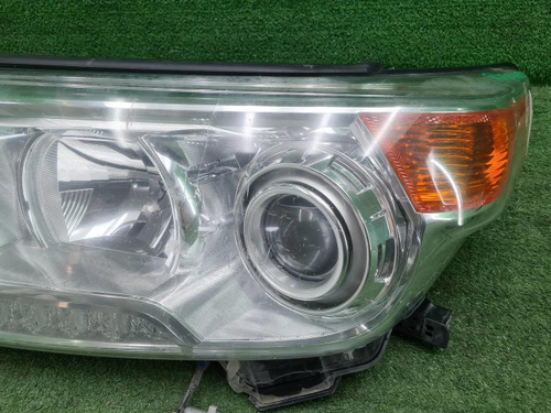 Битая Фара левая Land Cruiser 200 (12-15) ксенон