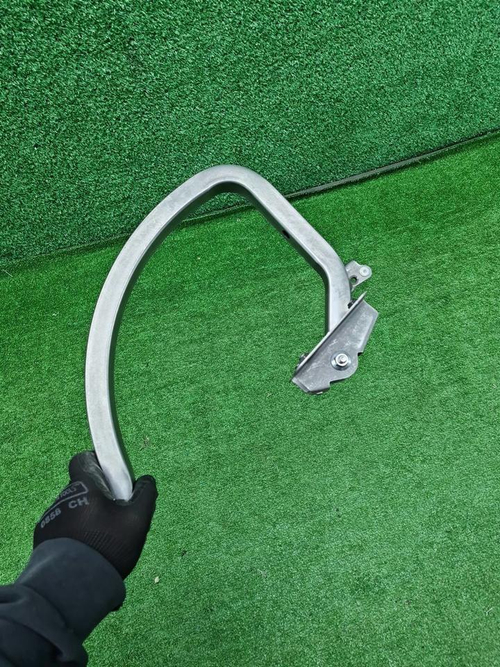 Петля крышки багажника правая Geely Preface 24-нв