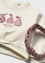 пуловер с юбкой и повязкой на голову