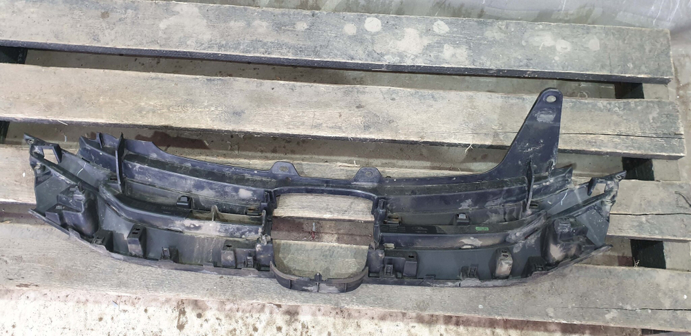 Решетка радиатора Honda CR-V 4 (RE, RM) 14-18 Б/У Оригинал 71121T1VE01