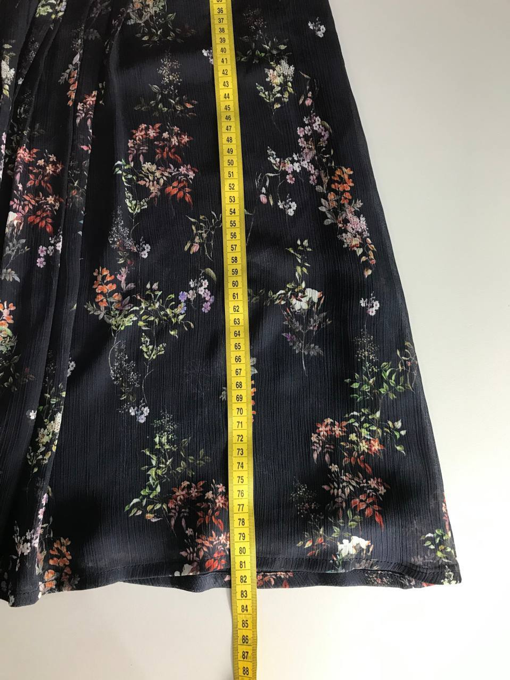 Юбка шелковая, маркировка S, визуально 44 размер