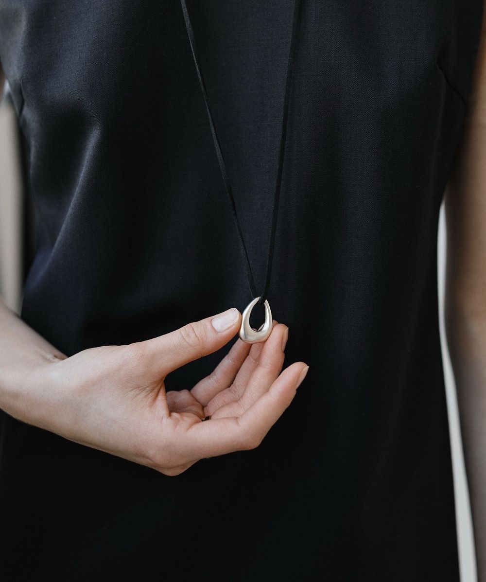 Подвеска Lucky Stone на шнурке