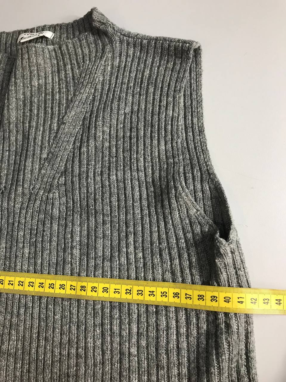Жилетка Ostin вязаная, маркировка XS, визуально на 42 размер